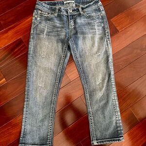 ZCO Jeans Medium Wash Jeans Bling Pockets Straight Leg Size 9 EUC